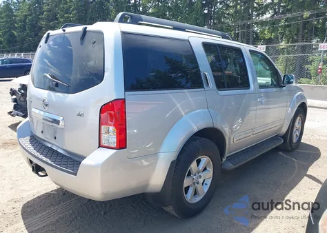 2010 Nissan Pathfinder Se z USA, uszkodzony, nr VIN 5N1AR1NB3AC606320